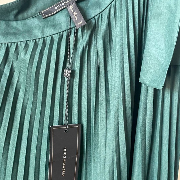 BCBG MAXAZRIA Abee Alpine Green Grecian Pleated Gown - Picture 4 of 5